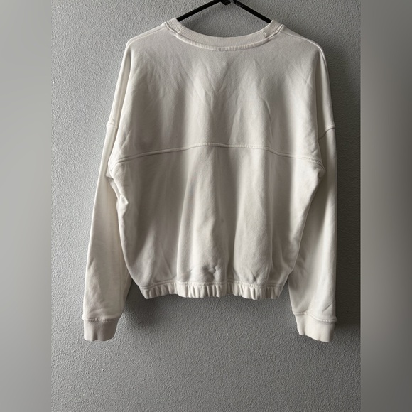 Vuori Women's Sedona Sport Crew White Pullover Sweatshirt and shorts set - Picture 10 of 10